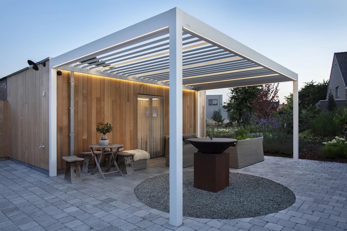 Bioklimatska pergola ali pergotenda
