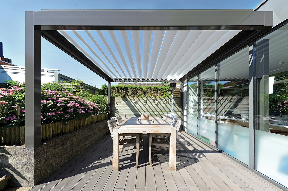 Bioklimatska pergola ali pergotenda